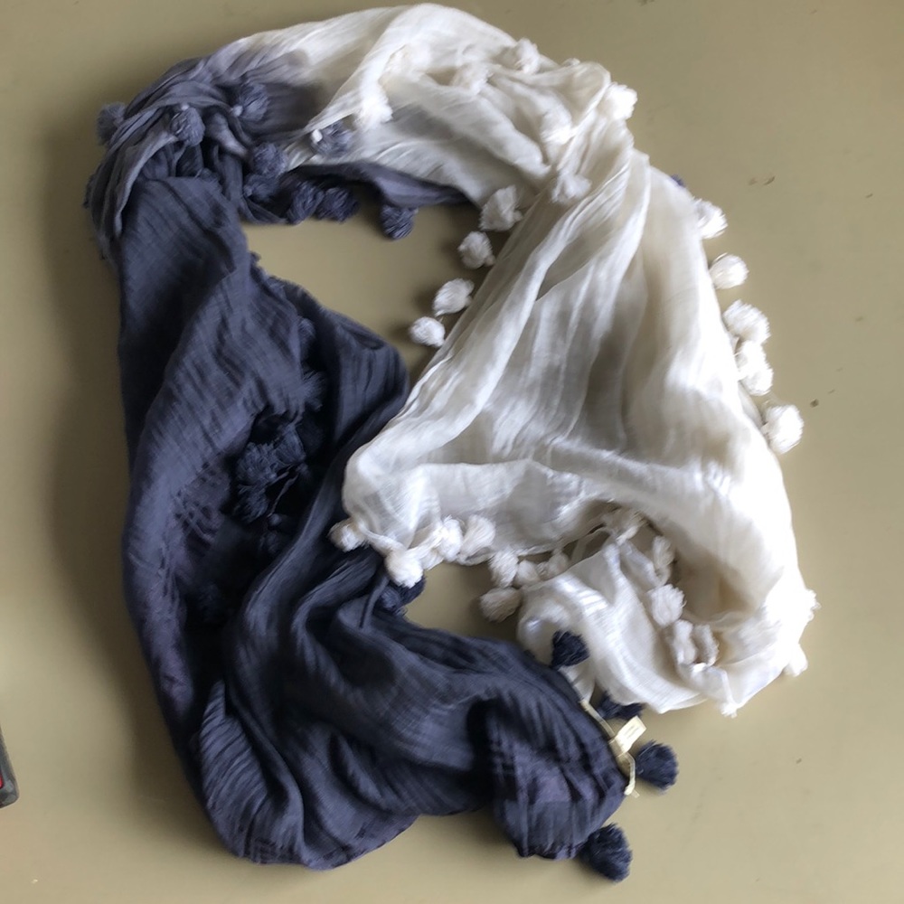 Michael stars scarf